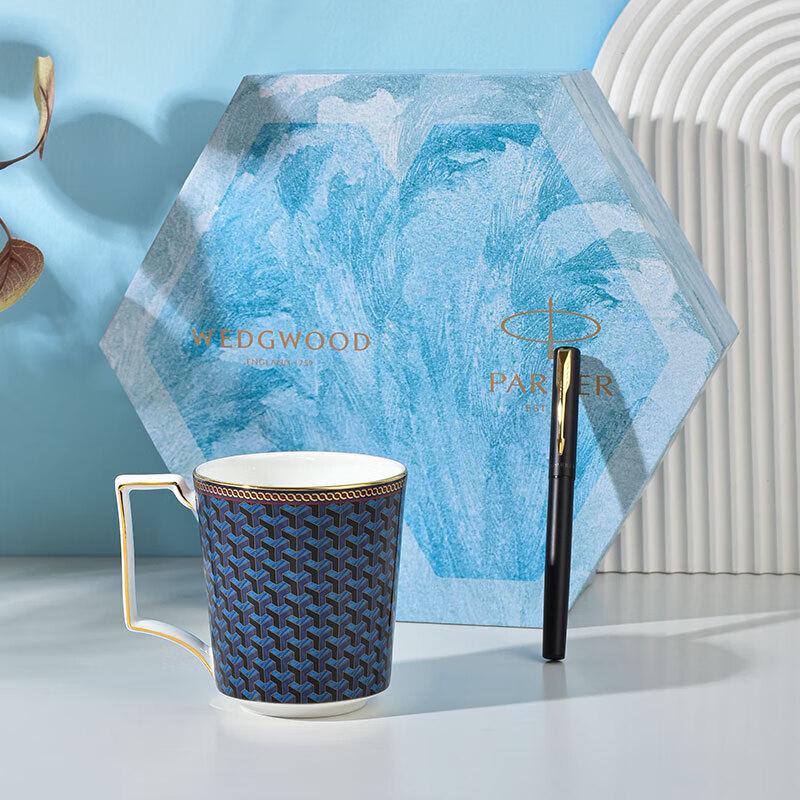 Wedgwood Набор: Византийская кружка и перьевая ручка Parker IM XL