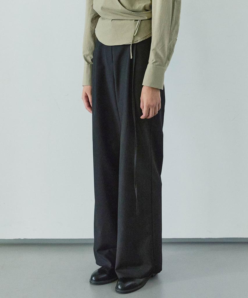 IHR Wide Tuck Belted Pants / Black