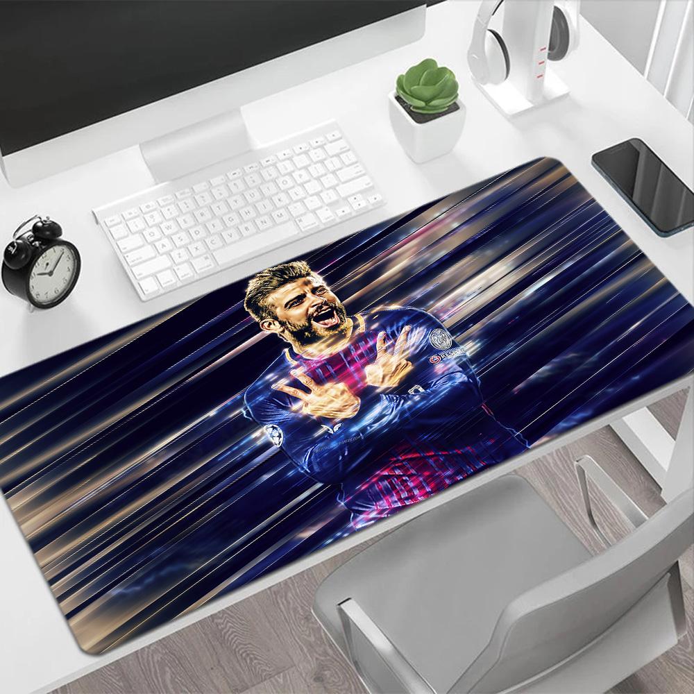 Football Player Action Large Mouse Pad Gaming Laptop Mouse Pad Study Desk Mat Non-Slip Rubber Base Office Desk Accessory