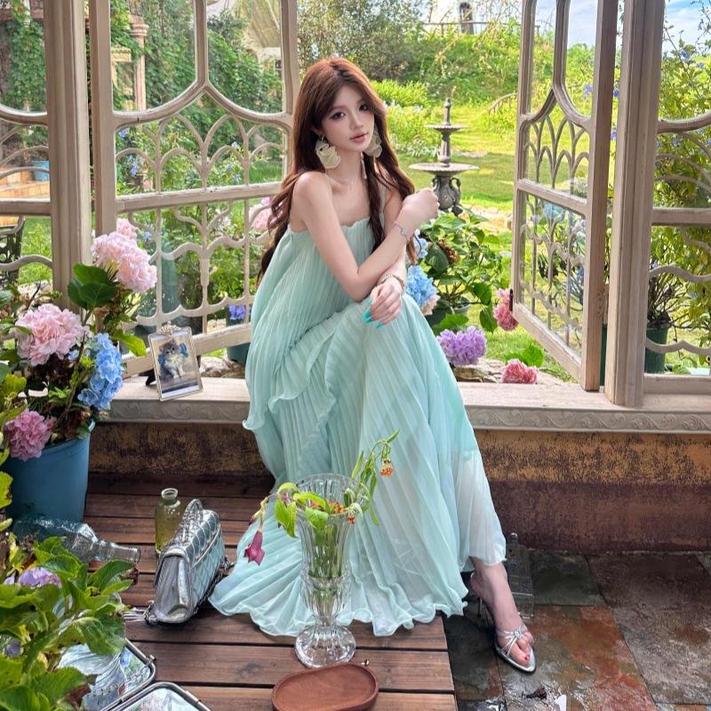 French retro pleated mint green fake two-piece loose long dress premium sea salt summer suspender pleated dress
