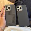 Чехол для телефона с текстурой из углеродного волокна и кевлара для iPhone 17 Air 16 15 14 Plus 13 12 Pro Max 16E Металлическая рамка камеры Жесткая пластиковая крышка