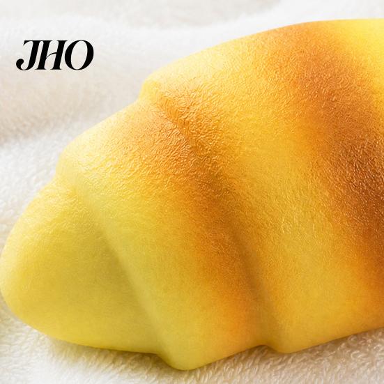 Croissant Stress Toy Relief Squeeze Toy, Simulated Bread Sensory Fidget Realistic Home Office Worker Relaxation Desk Ball