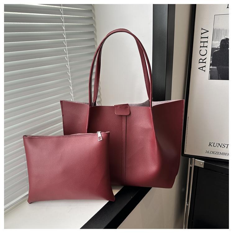 Korean Version of Solid Color Simple Niche Design Versatile Sewing Line Bag Women's Bag Is Popular This Year, Large-capacity Shoulder Armpit Bag
