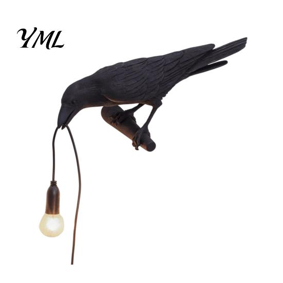 Dark Aesthetic Bedroom Decor Crow Table Lamp, Gothic Raven Night Light, Halloween Black Bird Unique Animal Desk Ornament Academia Lamp for Desktop