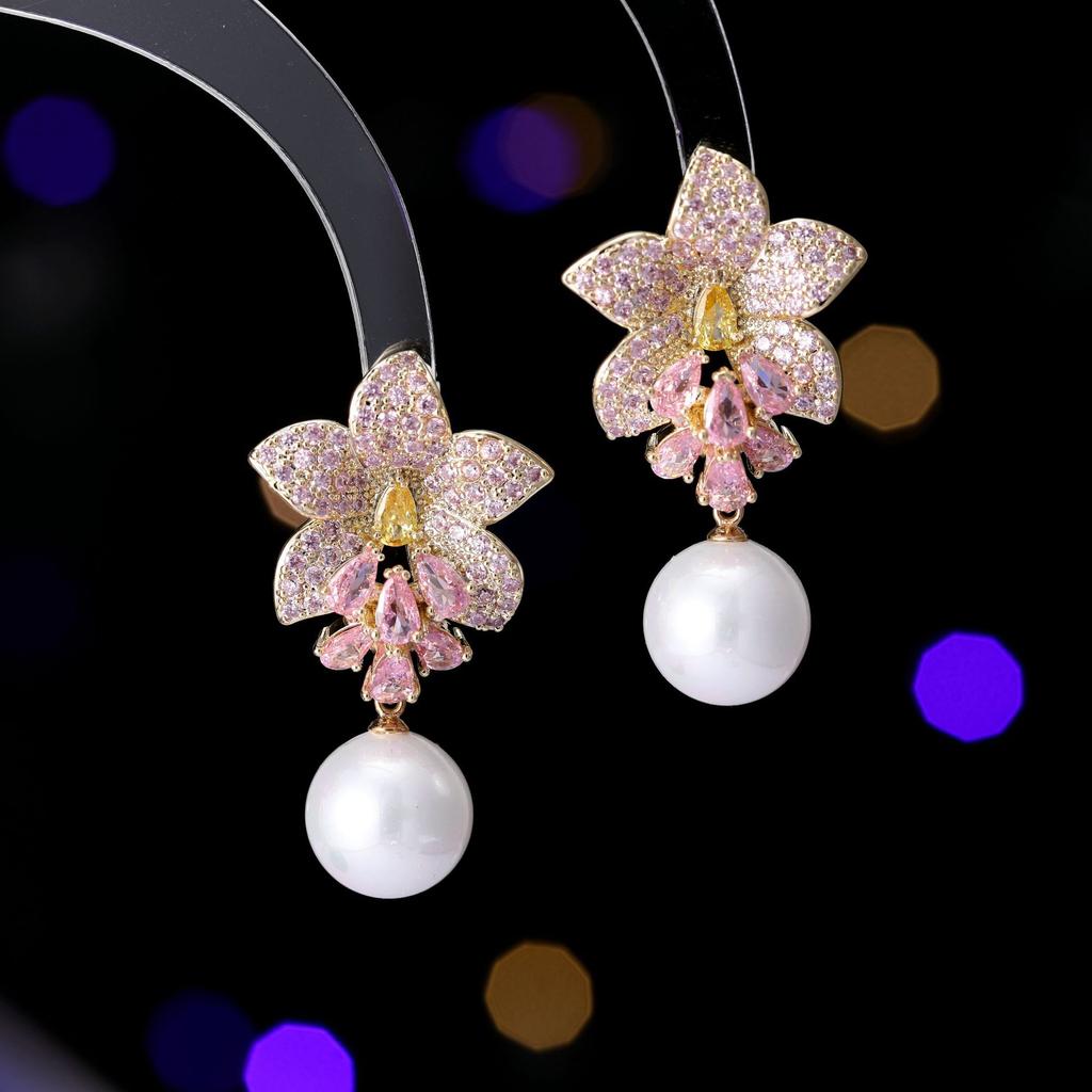 Новые элегантные серебряные серьги-иглы Flower Blossom Rich Light Luxury High Sense Zircon Flower Pearl Earrings