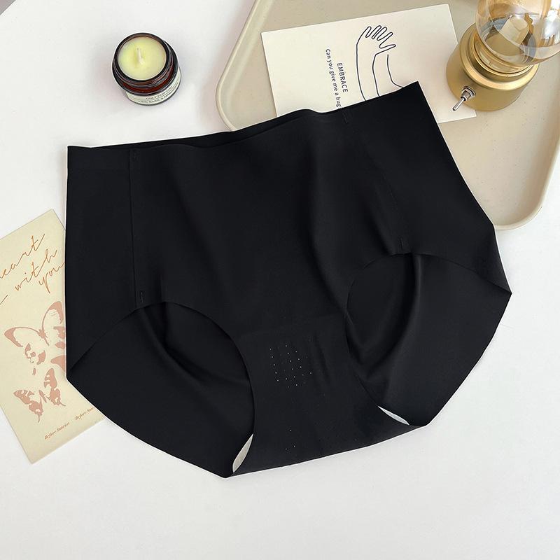 Однотонные трусики из ледяного шелка, бесшовное нижнее белье для женщин, удобные дышащие трусы
