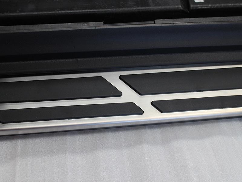 Porsche MACAN Original Style Side and Foot Pedals for Car Modification