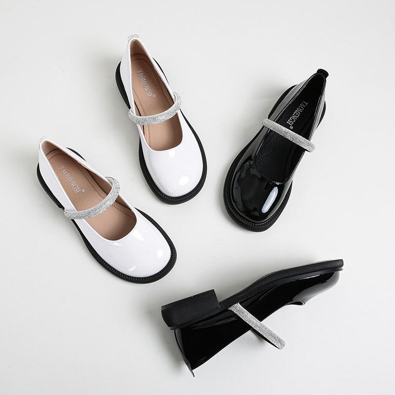 Женская обувь Mary Jane из лакированной кожи, лоферы в стиле ретро на массивном каблуке, женская обувь больших размеров