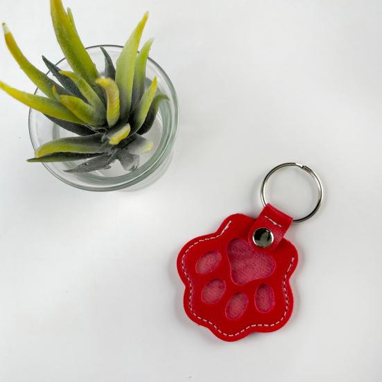 Pet Memorial Keychain Faux Leather Cat Claw Design Pet Hair Storage Pouch Pet Fur Keepsake Keyring for Pet Lovers