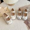 Girls Princess Shoes Mesh Lace Bow Kids Flat Shoes Round Toes Sweet 2025 New Girls Leather Shoes for Party Wedding Cute Pearl