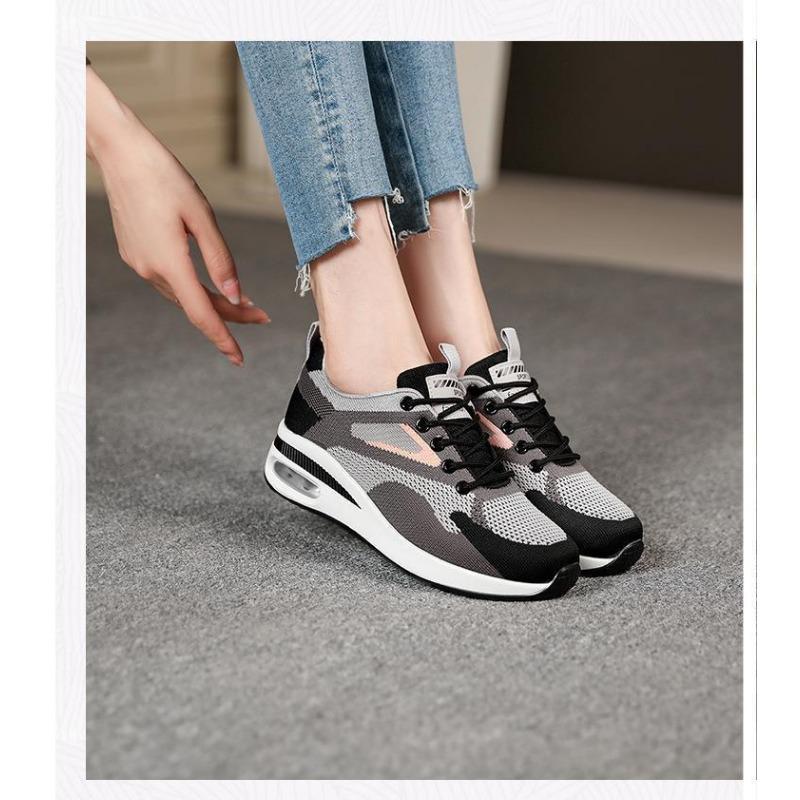 Новые женские дышащие кроссовки из сетки на толстой подошве для повседневной носки, спортивная обувь с воздушной амортизацией, женская студенческая обувь для путешествий