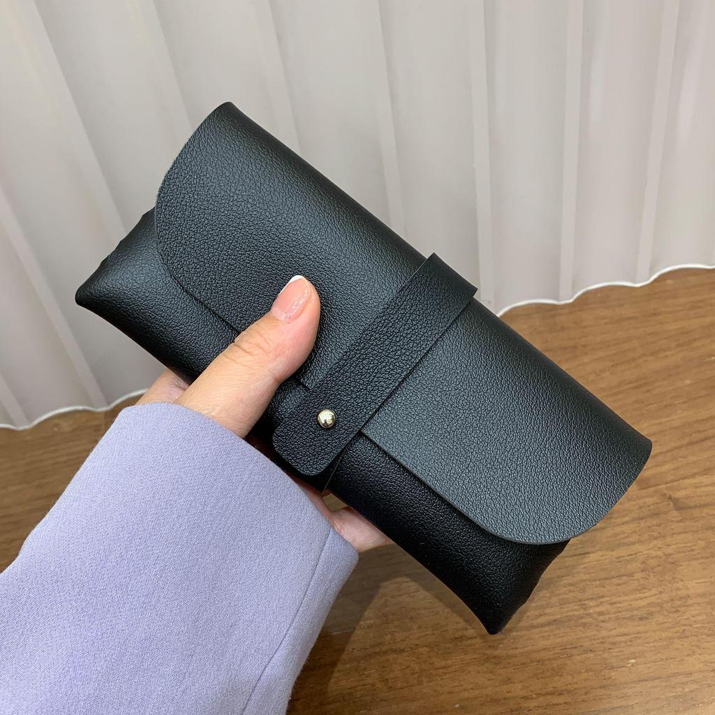 Trendy Retro Sunglasses Case: Stylish, Portable, Cute Glasses Bag for Girls