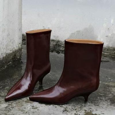 2025 осень и зима новая мода универсальная нишевая французская ретро остроносая тонкий каблук рукав кошачий и короткие ботинки женские сто