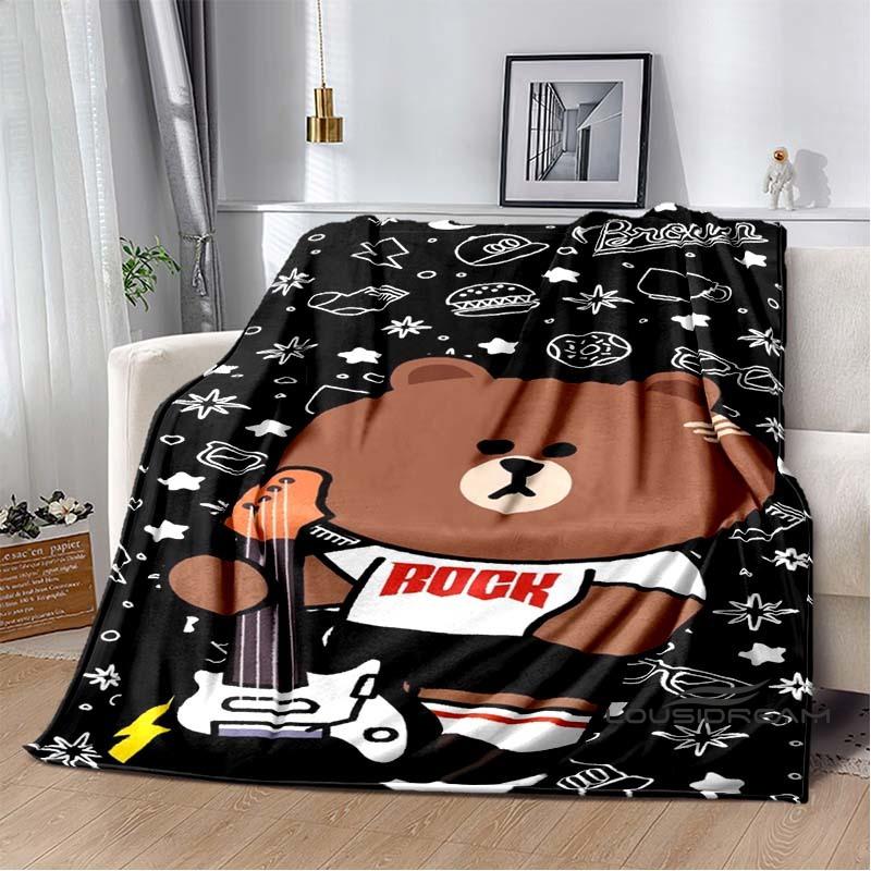 The BROWN & FRIENDS blanket is crafted from flannel material, offering a fluffy, soft, warm, and comfortable feel. Suitable