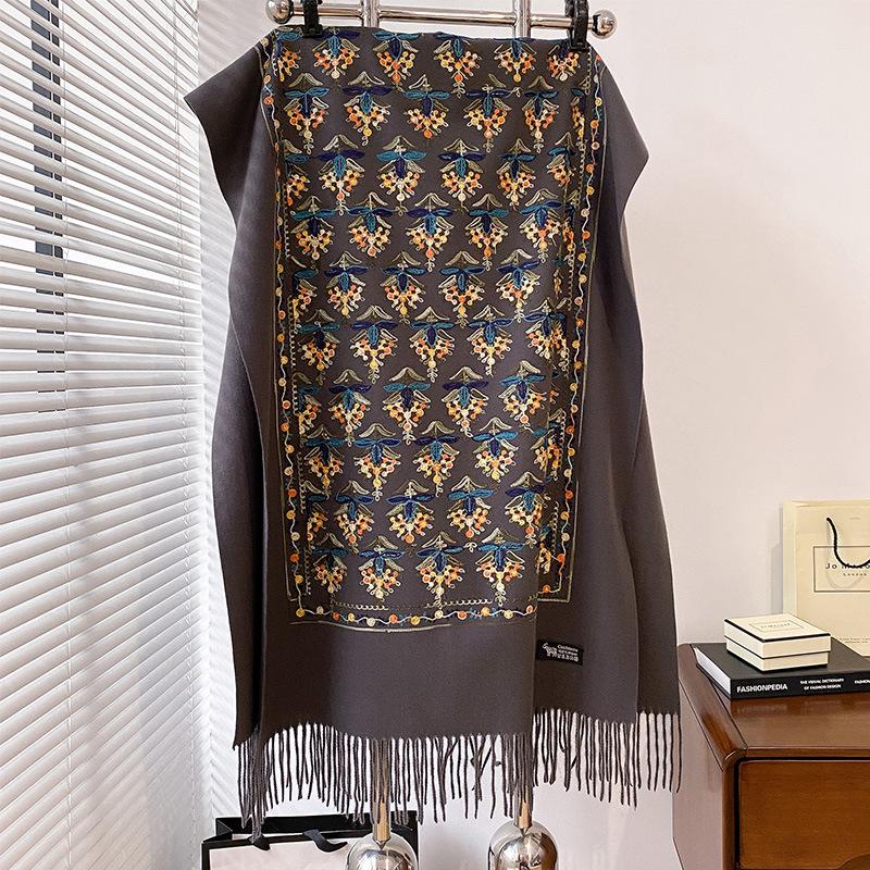 Женский вышитый теплый шарф в литературном ретро-этническом стиле, украшение из пряжи с бахромой
