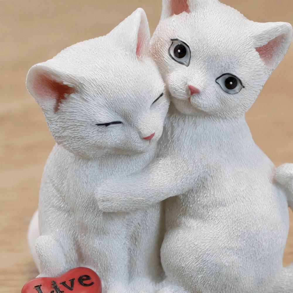 White Resin Cat Figurine for Garden and Shelf Living Room Tabletop Figurine