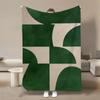 1 шт. изумрудно-зеленый бежевый абстрактный минималистичный флисовый плед удобный, теплый и мягкий диванный плед, подходящий для всех сезонов