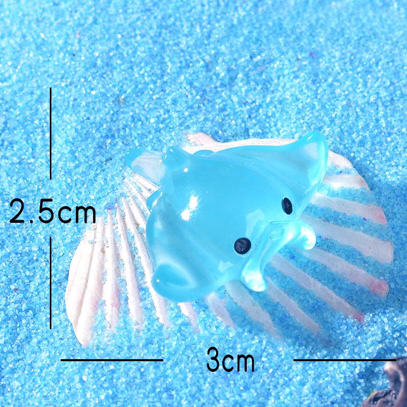 Cute Luminous Flat Fish Aquarium Tank Decoration Accessory Resin Mini Figurine