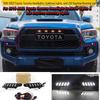 Совместимо с фарами, накладками на фары и дневными ходовыми огнями Toyota Tacoma 2016-2023 годов.