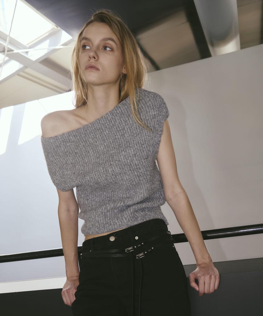 THE N:L Slip Off-Shoulder Knit - [Gray]