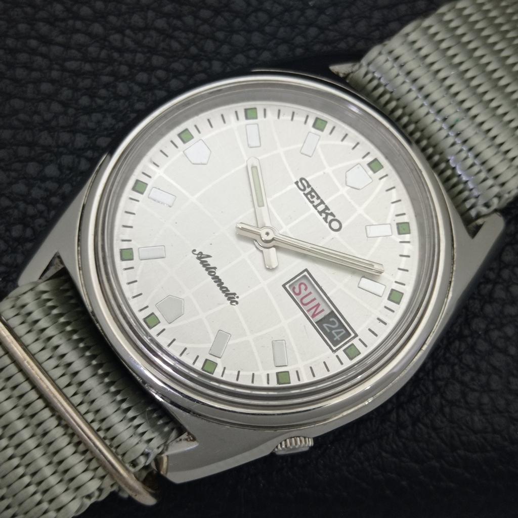 Seiko AUTOMATIC VINTAGE 6119C JAPAN MENS SILVER COLOR DIAL WATCH A702358-5 R124-a702358