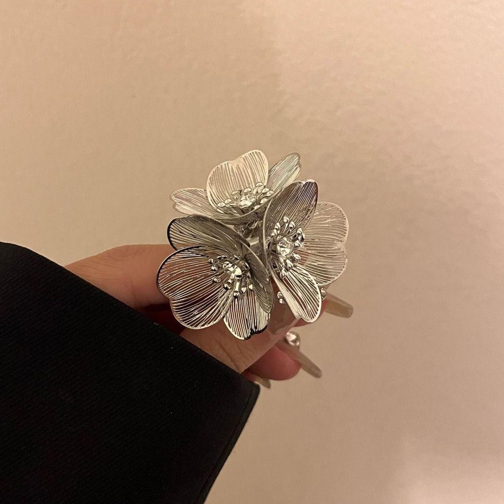 Multi Layered Flowers Irregular Hollow Open Ring Chinese Style Wide Finger Buckle Friend