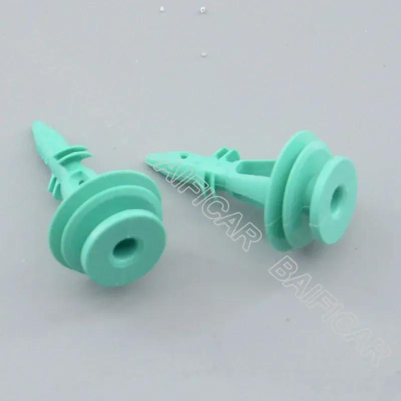 Baificar Brand New  68087885AA Liftgate Interior Trim Retainer Pin For Dodge Durango Jeep Grand Cherokee