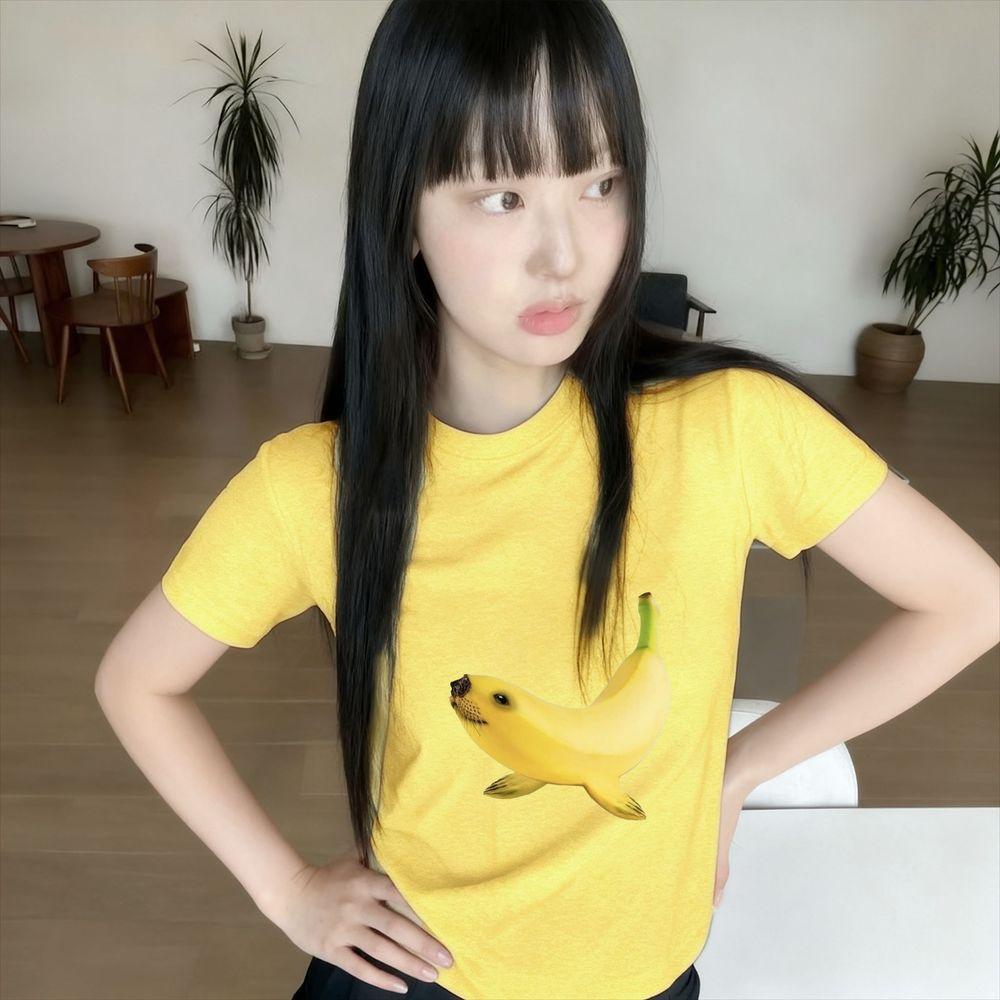 Whimsical Banana Seal Me Graphic TShirt Unisex Aesthetics Short Sleeve Cute Print Top Harajuku Y2k Streetwear Fashion Clothes