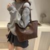 High-end Women's Large Capacity Bag New Style Simple Commuting Shoulder Bag Fashionable and Versatile Underarm Tote Bag
