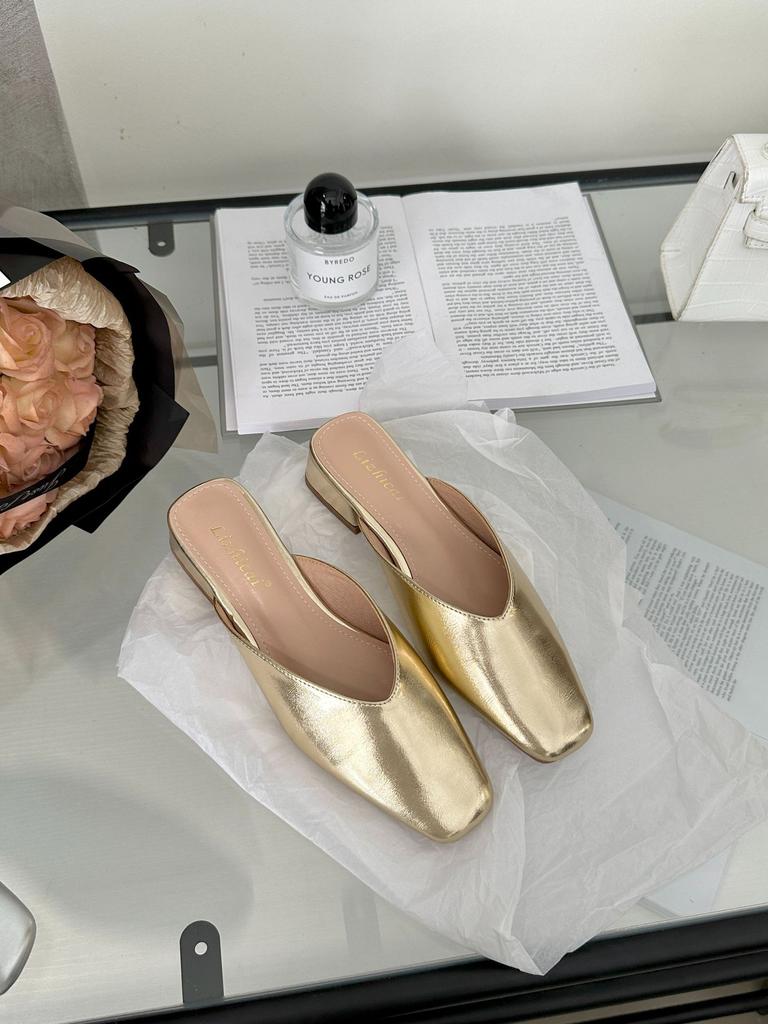 2025 Spring and Autumn New Bag Head Slippers Women's Wear Lazy Square Head Cool Slippers Casual Fashion Sandals Style