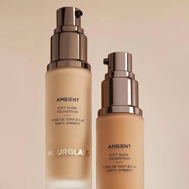 HOURGLASS Тональная основа Ambient Soft Glow