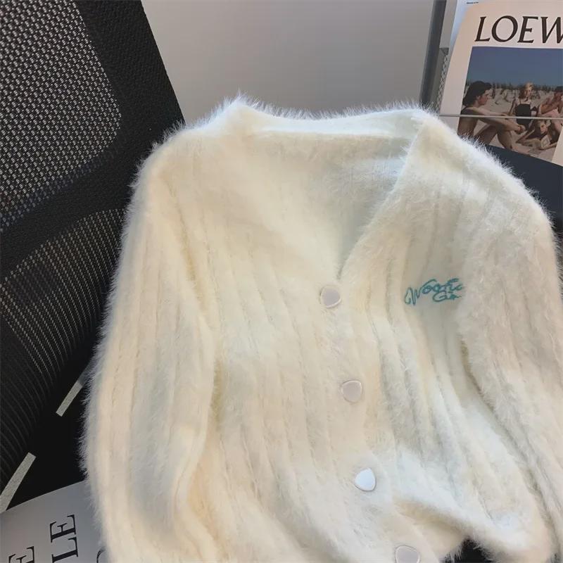 Женский осенний вязаный кардиган розового цвета с V-образным вырезом - имитация норки, милая вышивка, омолаживающий, мягкий короткий топ