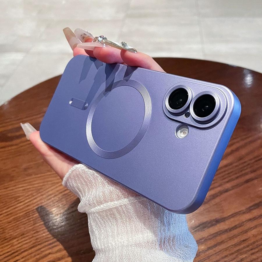 Магнитный чехол для iPhone 16 15 14 13 12 11 Чехол для телефона Матовый роскошный мягкий металлический блестящий дизайн с защитой объектива камеры Совместим с чехлом Magsafe