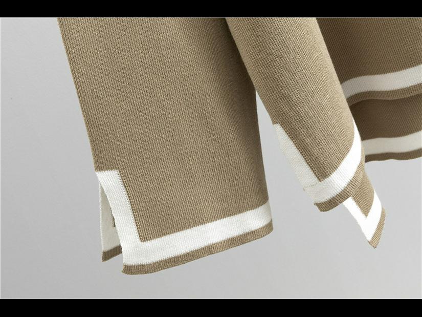 Женский вязаный костюм осень/зима: Комплект из двух предметов: свитер с длинными рукавами и широкие брюки с разрезами