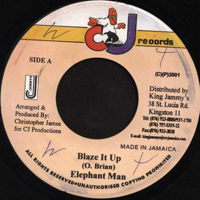 7-дюймовая пластинка ELEPHANT MAN - Blaze It Up NONE CJ Records 2001 Ямайка Регги, Ска и Даб Б/У