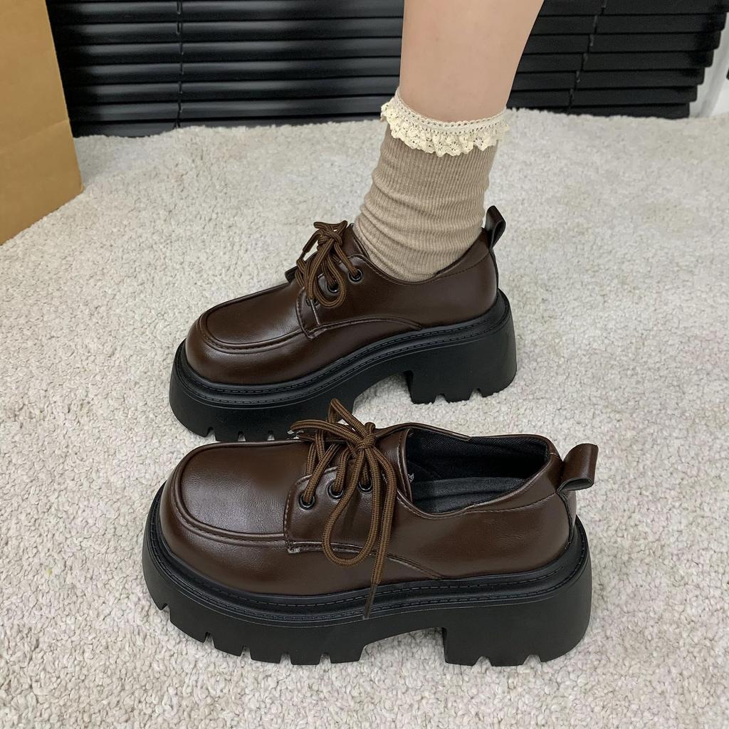 Платформа маленькие кожаные туфли женские новые с увеличением высоты универсальные маленькие весенне-осенние лоферы 2025 черные маленькие кожаные туфли британский стиль