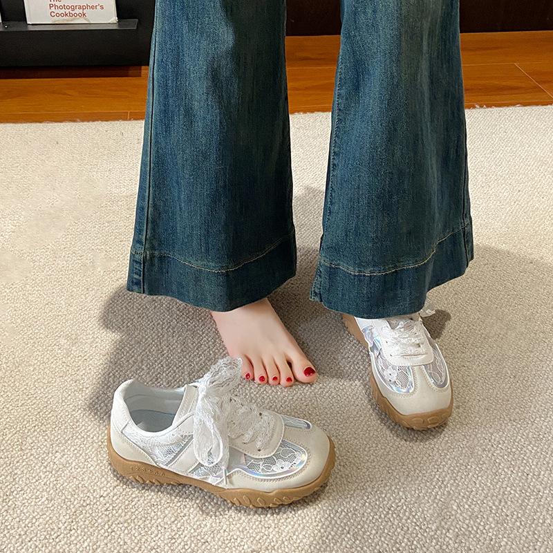 Soft leather mesh German training shoes women's 2025 new spring and summer breathable casual board shoes versatile pregnant women Forrest Gump white