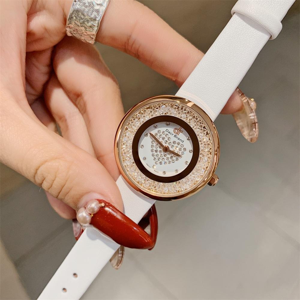 Новые женские часы Ins Fashion Quicksand женские кварцевые часы Heart-shaped Diamond Водонепроницаемые женские часы с ремешком