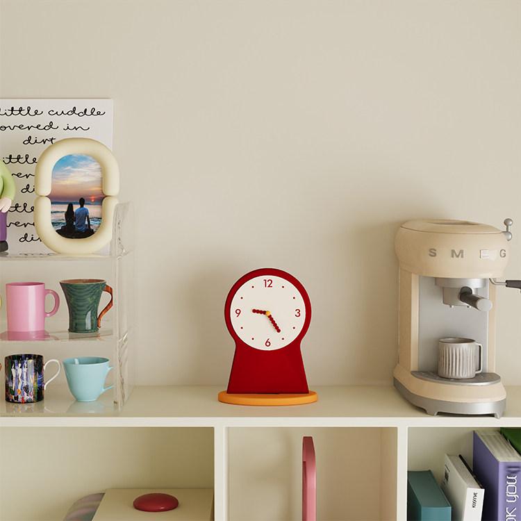 Элегантный настольный clock ornament: Креативный дизайн для маленькой гостиной и прикроватного столика