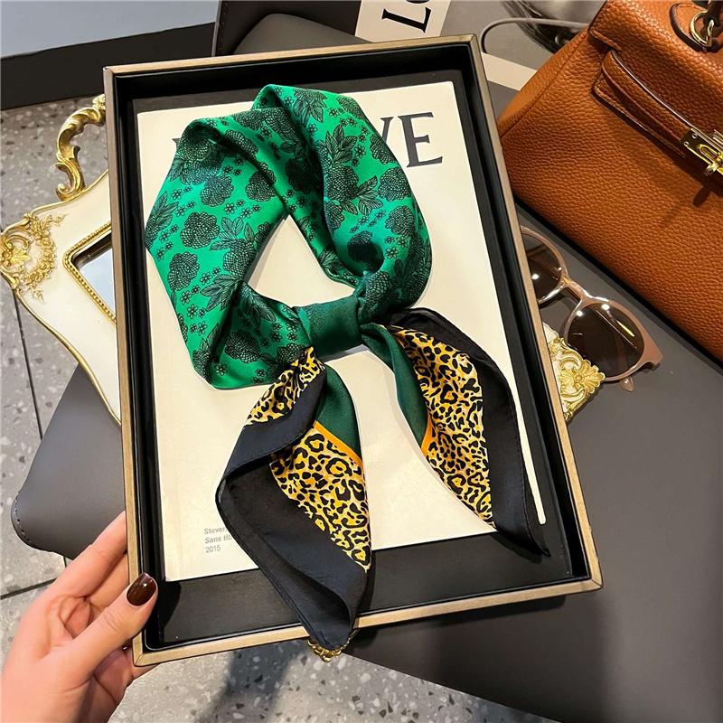 70*70cm Silk Shawl Square Printed Scarf Women Satin Neck Hair Band Soft Neckerchife Kerchief Bandana Foulard