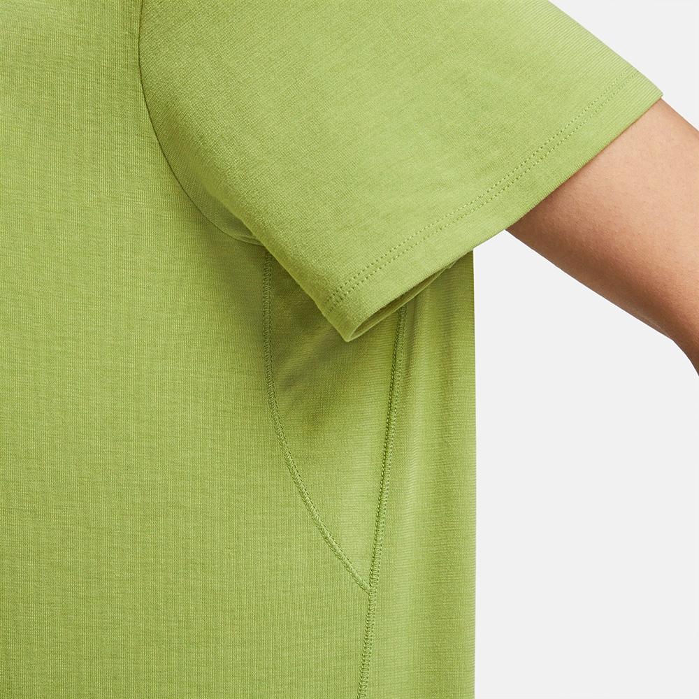 Nike Футболка с коротким рукавом и заниженной линией плеч, быстросохнущая, однотонная, с логотипом, женская, грушевидно-зеленая FN2815-377