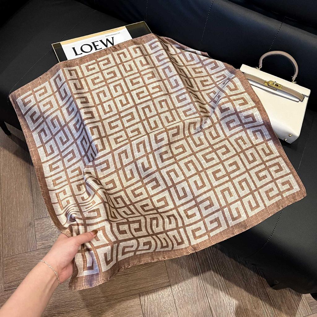 Silk scarf oil painting style fashion 71 simulation silk square scarf ins style temperament is good to match decorative silk scarf professional scarf