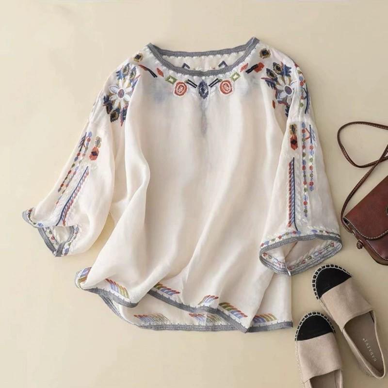 Women's Summer Ethnic Style Embroidery T Shirt Temperament Loose Comfortable Tops