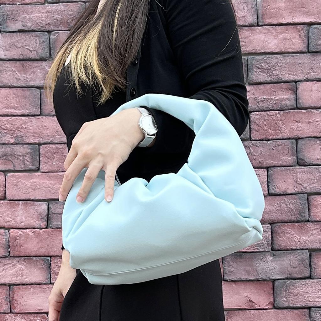 New Fashion Versatile Leather Handheld One Shoulder Handheld Wrist Cloud Bag Folded Bag