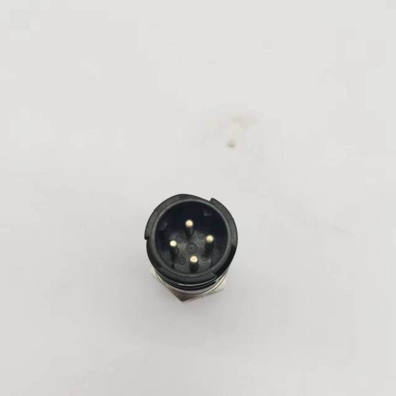 21634021 Ceramic Sensor Fuel Oil Pressure Sensor Switch Sender Transducer For VOLVO PENAT TRUCK Diesel D12 D13 FH FM