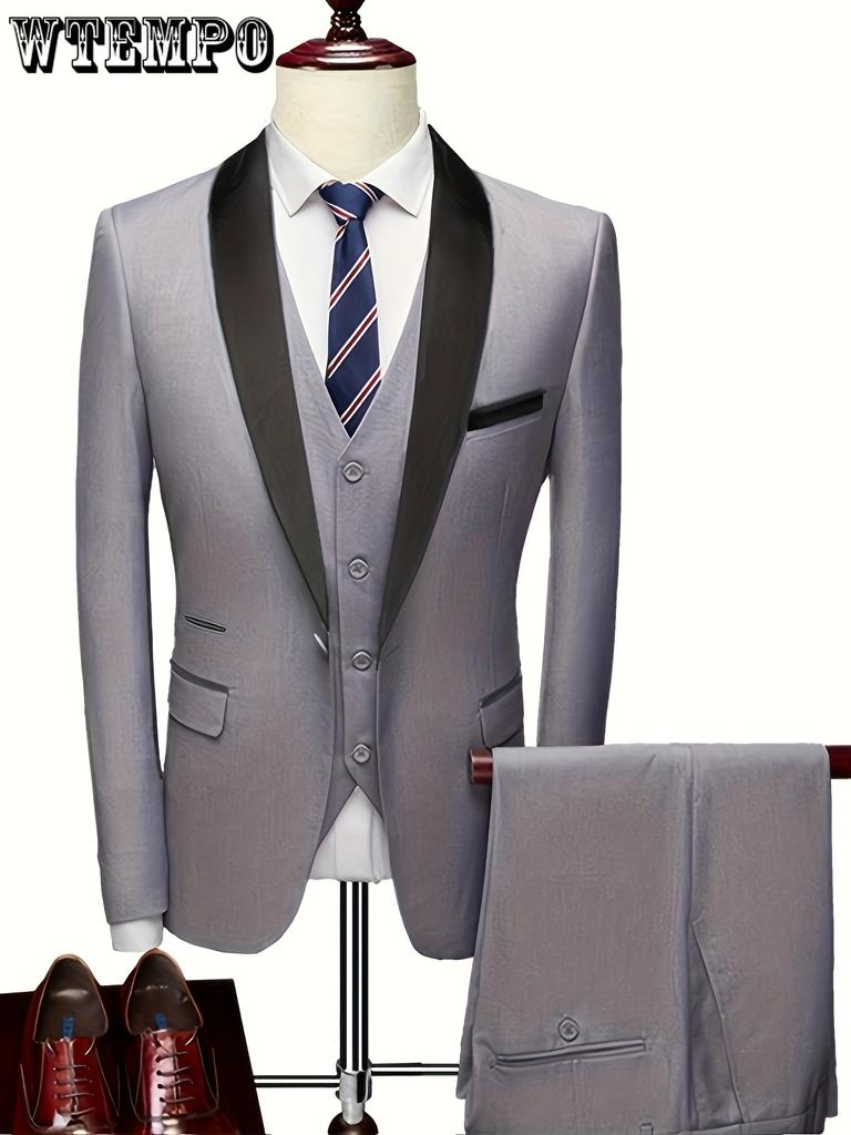 Комплект из 3 классических мужских костюмов: пиджак с воротником-шалью, однобортный жилет с V-образным вырезом и облегающие брюки.