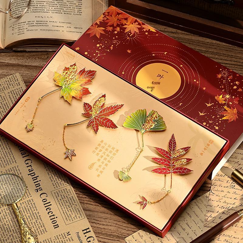 Изысканная металлическая закладка в стиле ретро с листом гинкго - Идеальный культурный подарок для студентов