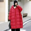 МОДА Белый утиный пух длинный пуховик женский 2024 зимняя новая свободная утолщенная модная однотонная куртка выше колена с капюшоном модная одежда