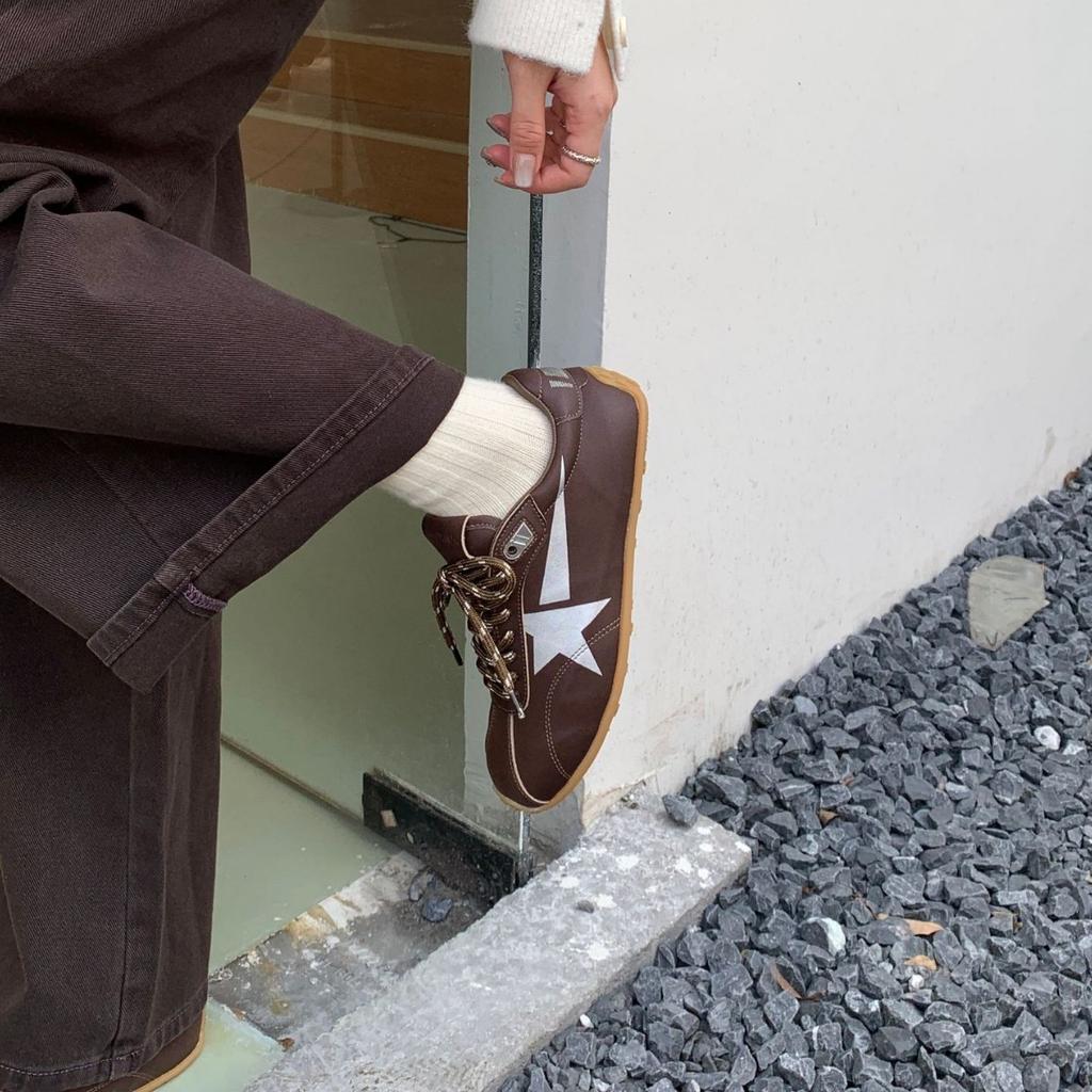 2025 осень и зима новая круглая голова шнуровка леопардовый принт спорт и отдых папины кроссовки альпинизм бег женская одинарная обувь