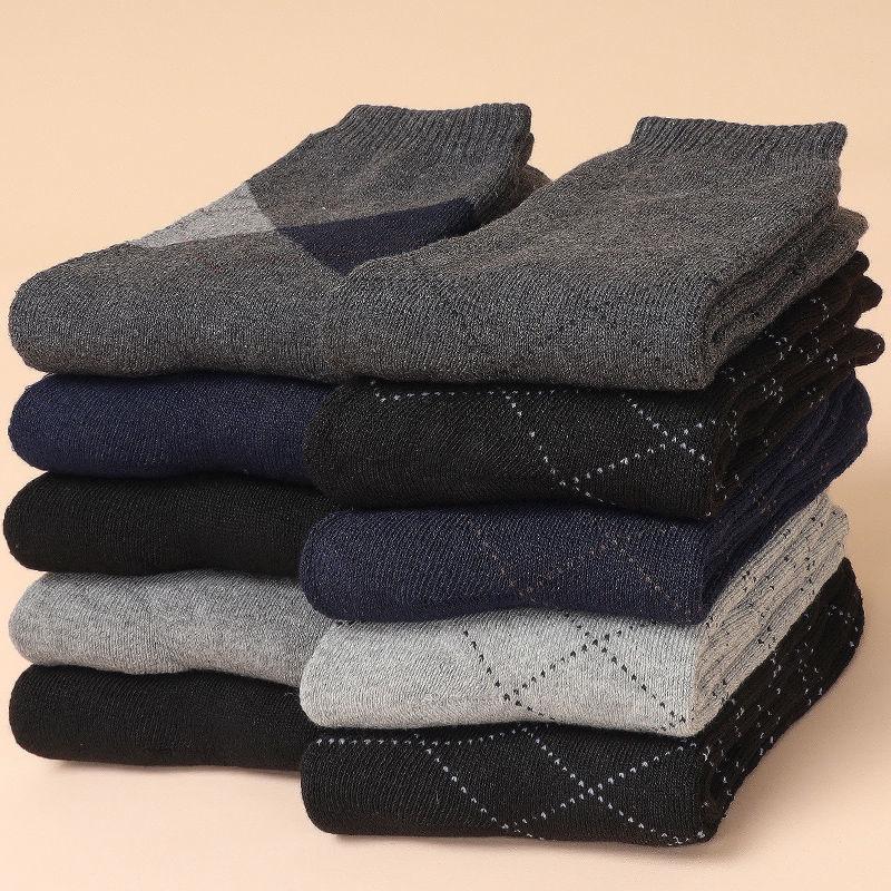 Men's Mid-Tube Velvet Thick Warm Socks (5-10 Pairs), Loose Totem Design for Autumn and Winter